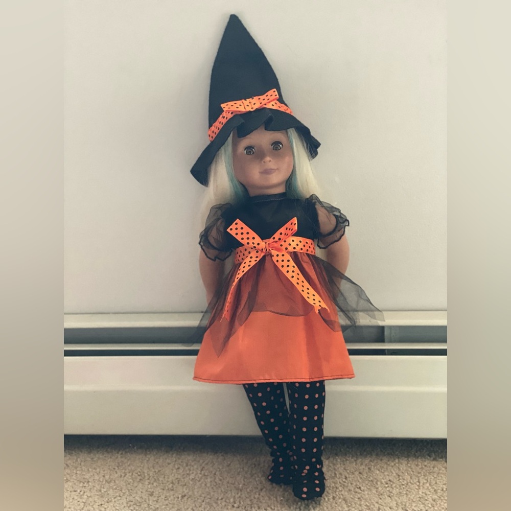 Witch Halloween costume for 18β doll π§ββοΈ π π» - Picture 6 of 16